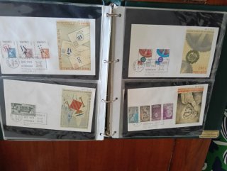 Álbum de sellos: 120 sobres Primer Día
