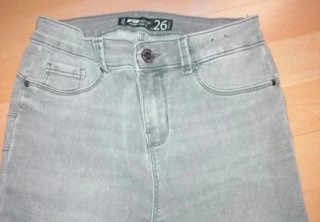 Pantalón vaquero mujer pitillo .
