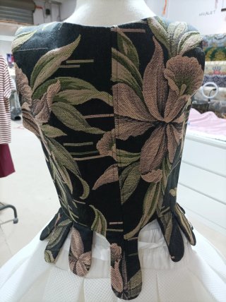 Justillo fallera brocado floral
