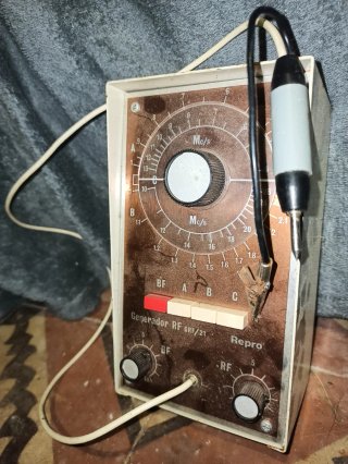 Generador RF GRF/21 Repro Antiguo