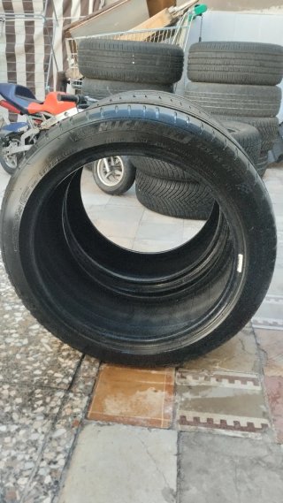 2X35€225/45ZR17 91Y Michelin Pilot Sport 4