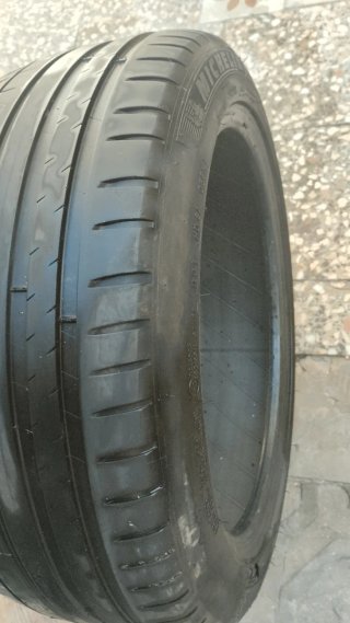 2X35€225/45ZR17 91Y Michelin Pilot Sport 4