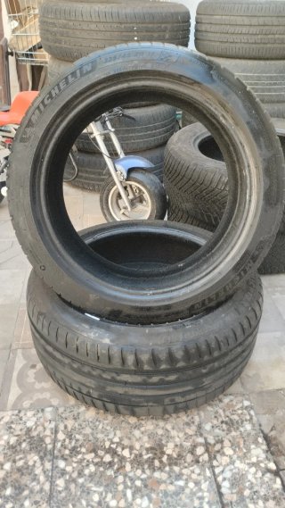 2X35€225/45ZR17 91Y Michelin Pilot Sport 4