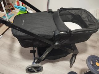 Carrito capazo Kinderkraft negro