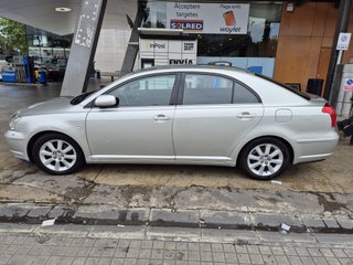 Toyota Avensis 1.8 VVT-i 129 CV