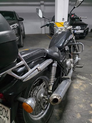 Suzuki Marauder 125 Negra/Gris