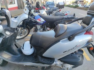 VENDO URGENTE Kymco Grand Dink 115cc Plata