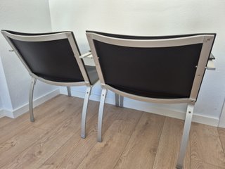 2 Sillas IKEA Metal y Cuero Salón/Recibidor