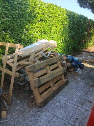 Palets de madera para transporte o construcción