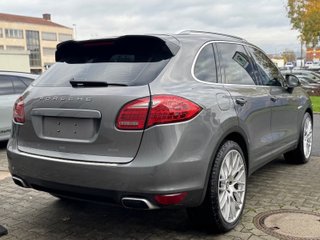 Porsche Cayenne 2011