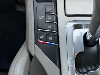 Porsche Cayenne 2011