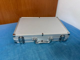 Maletín aluminio para monedas con 5 bandejas