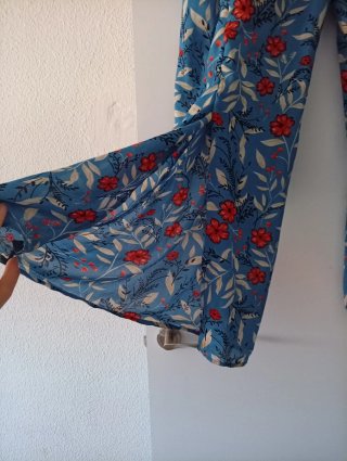 Pantalones anchos florales azules