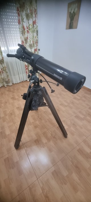Telescopio Newtoniano Tasco 302012