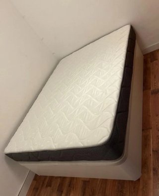 Canapé abatible con colchónes viscoelastica