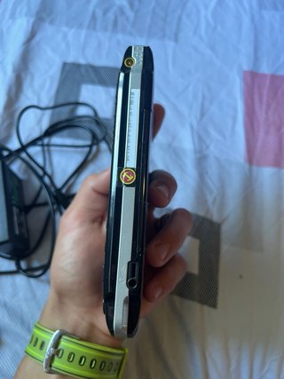 Sony PSP 3001 con 60 juegos, funda y cargador