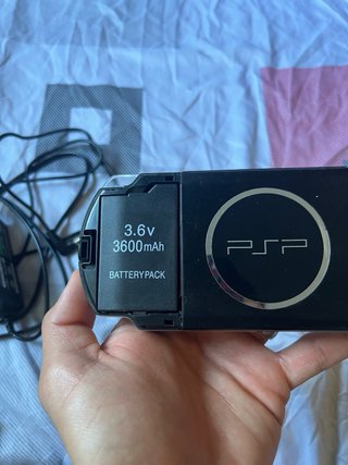 Sony PSP 3001 con 60 juegos, funda y cargador