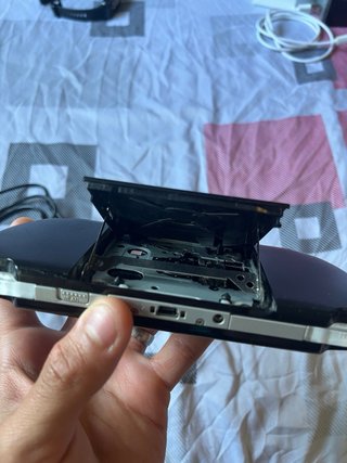 Sony PSP 3001 con 60 juegos, funda y cargador