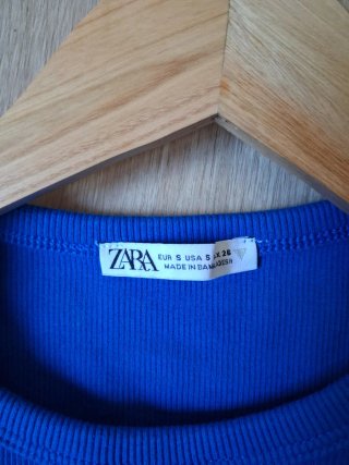 Lote 2 vestidos zara y minifalda stradivarius