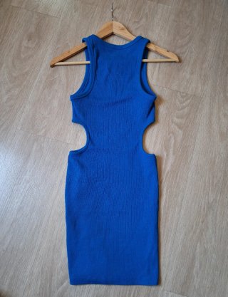 Lote 2 vestidos zara y minifalda stradivarius
