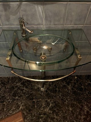 Lavabo de cristal templado suspendido