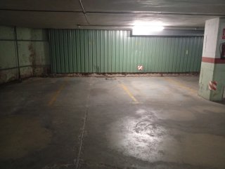 Alquila plaza de garaje amplia.SOLO JULIO Y AGOSTO
