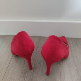 Tacones rojos talla 37