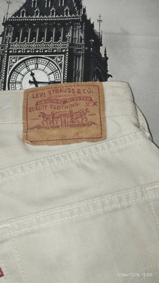 Bermuda beige Levi's Talla W34 L36