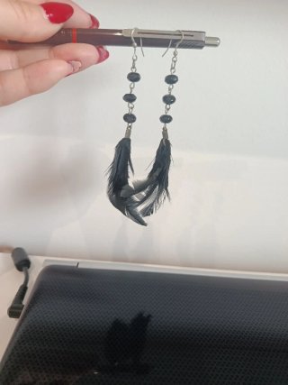 Pendientes  plumas negras