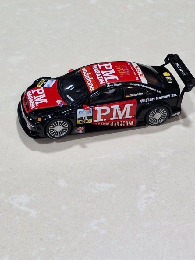 Scalextric opel astra V8