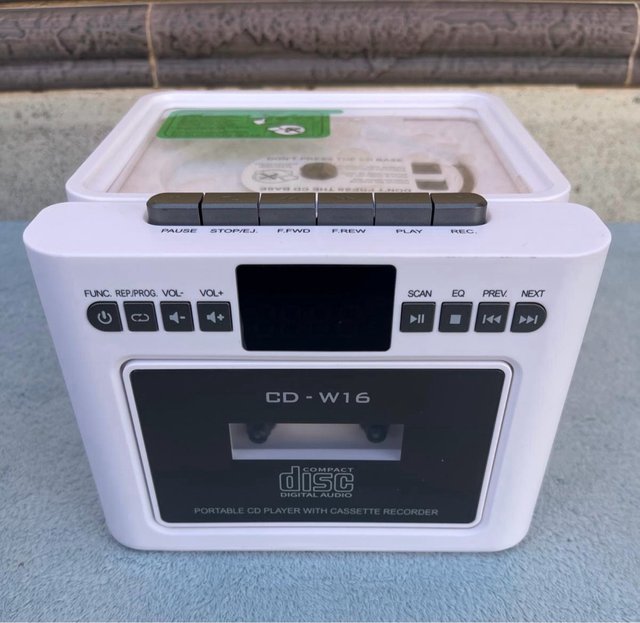 Reproductor CD/Casete Bluetooth Recargable Blanco