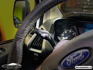 FORD CUSTOM 9 PLAZAS CON 2 AÑOS DE GARANTIA
