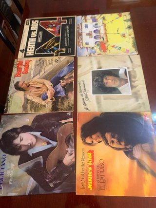 126 Vinilos Variados