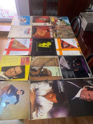 126 Vinilos Variados