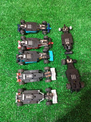 Coches carrera go y Scalextric compact F1