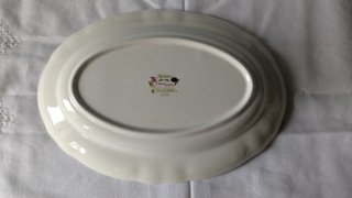 Dos fuentes y ensaladera porcelana San Claudio