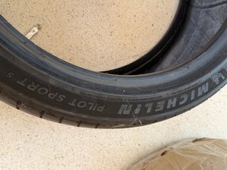 Pareja Neumáticos Michelin Pilot Sport 5 225/40