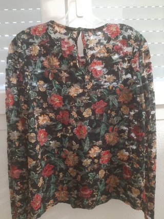 Blusa Promod floral manga larga