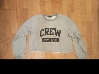 Sudadera / jersey. Estilo croptop (talla S/M)