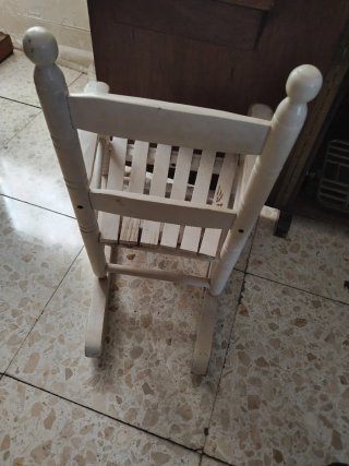 Mecedora infantil de madera para recoger