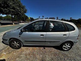 Renault Scenic 2000 1.300€ (Negociables)