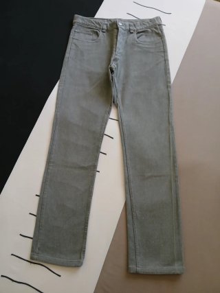 Conjunto mujer pantalón Zara y camiseta