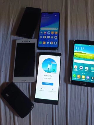 Lote de 7 móviles (Sony, Samsung, Nokia, Huawei)