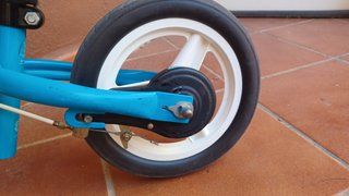 Bici sin pedales B'Twin Run Ride azul con cesta