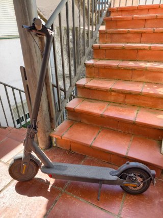Patinete Eléctrico Negro