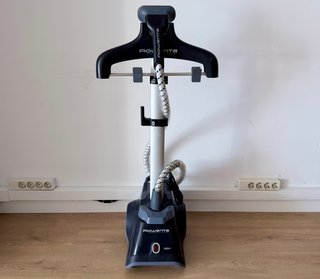 Plancha Vertical Rowenta IS6200 Compact Valet