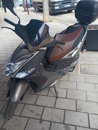 Kymco Agility City 125 - 381 km - Baúl