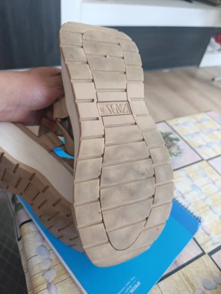 Sandalias Beige