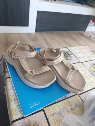 Sandalias Beige