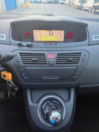 Citroen Grand C4 Picasso 2009